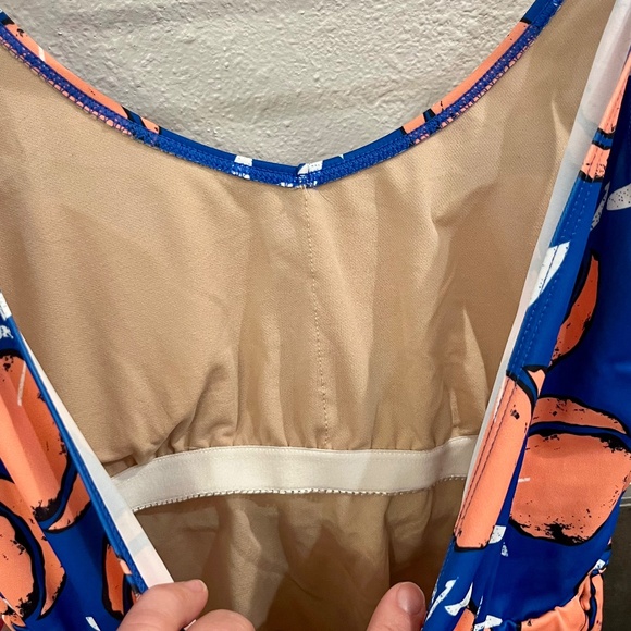 NWT Kortni Jeane Everyday One-Piece Peaches Swimsuit Size Small Blue Orange - Picture 6 of 7